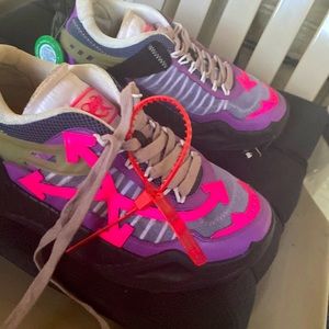 There real off whites not off brand and worth a lot of money